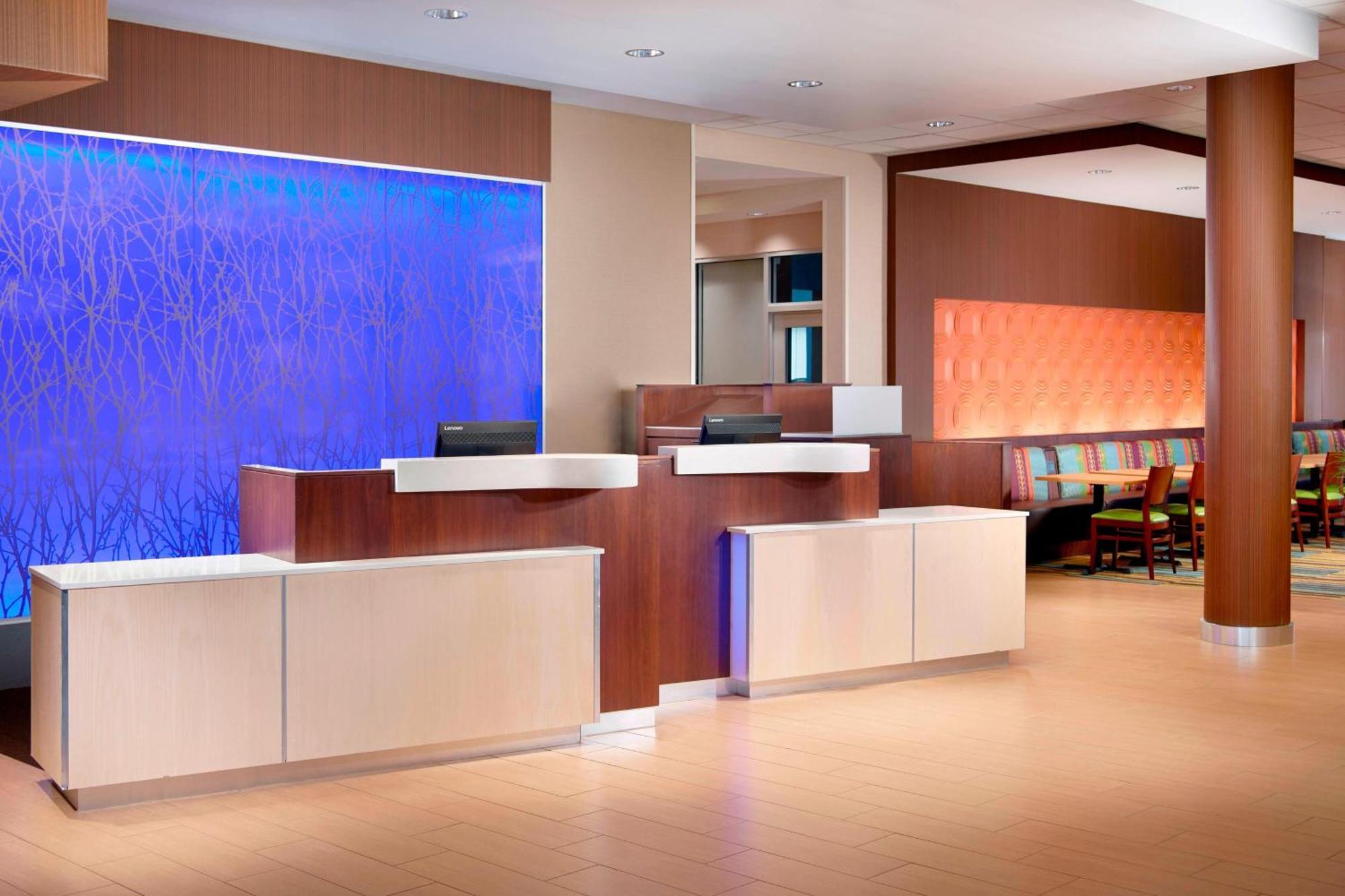 Fairfield Inn & Suites By Marriott Hendersonville Флет Рок Екстериор снимка